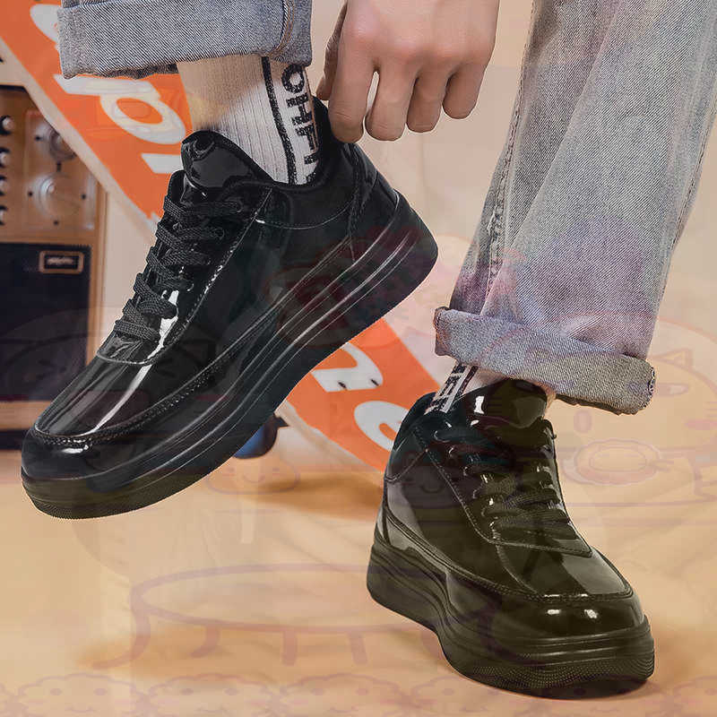 Travel Accessories For Young Men - Stivali Taglia 33 Scarpe da tennis