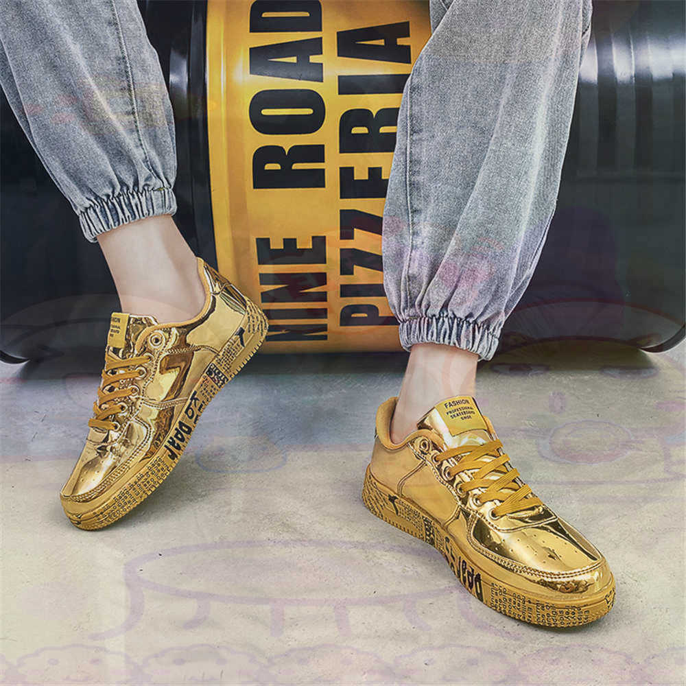 Travel Accessories In Train - Piede rotondo Taglia 45 Sneakers Scarpe
