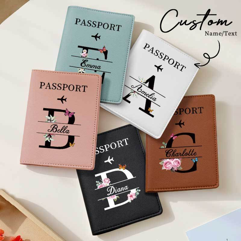 Travel Accessories Present - Porta Passaporto Personalizzato Marrone con Nome