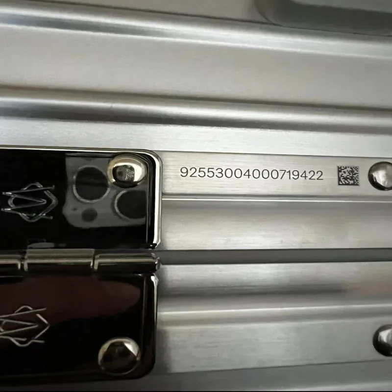 Copertura per bagagli in PVC p - Travel Accessories Rimowa recensione e prezzo